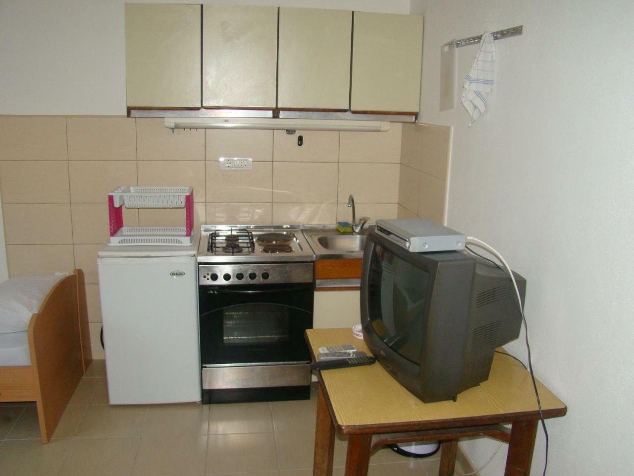 Bmt Apartmani Херцег-Нови Экстерьер фото