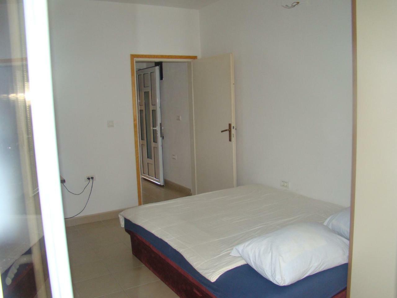 Bmt Apartmani Херцег-Нови Экстерьер фото